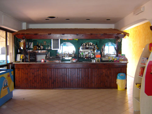 02-bancone-bar